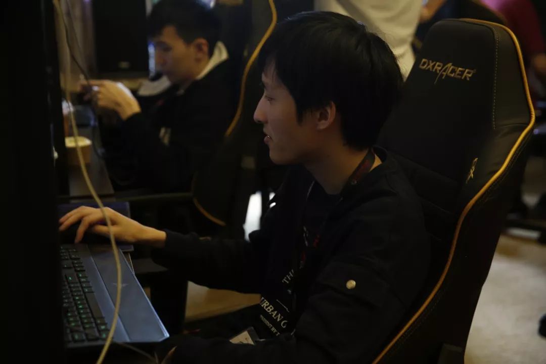 FunPlus Phoenix 宣布 LPL 2025 第二分裂阵容